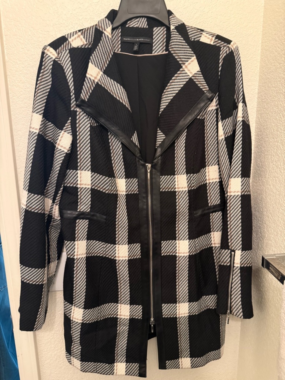 White House Black Market Black & White Plaid Zip Blazer